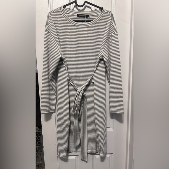 Striped Gray Dress new size L - Picture 1 of 3